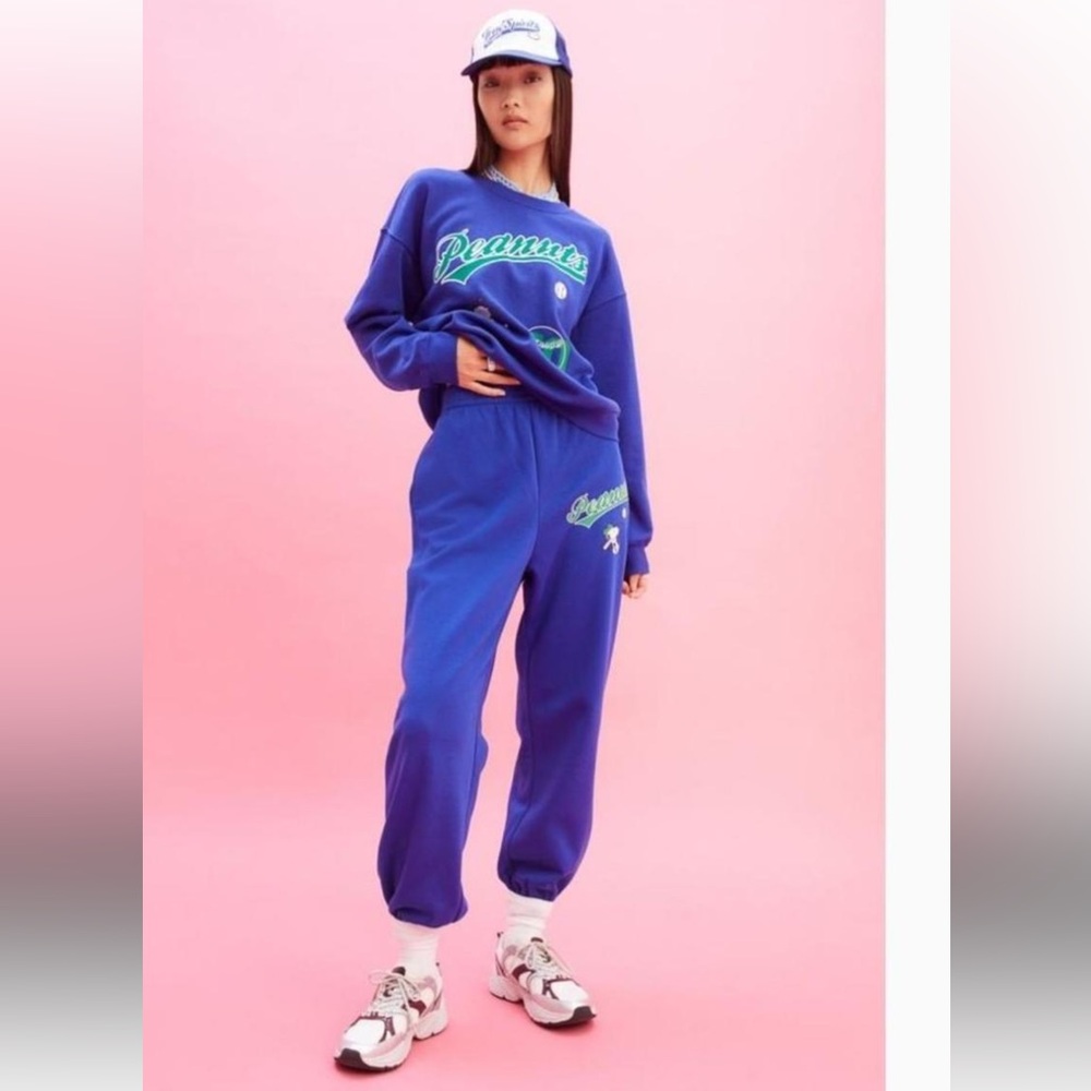 H&M Peanuts Snoopy Baseball 50 Sweatshirt and pants